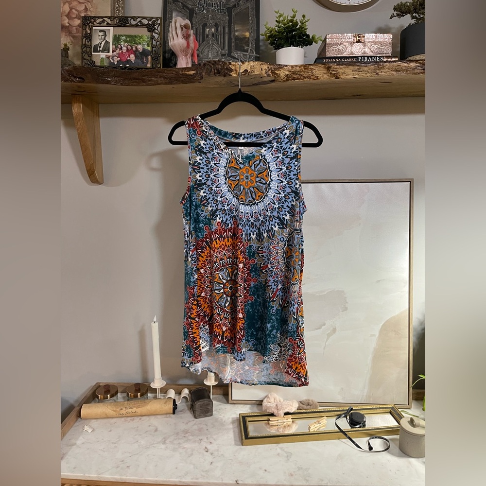 NWT Supersoft Sleeveless Mandala Print Top - Multicolor